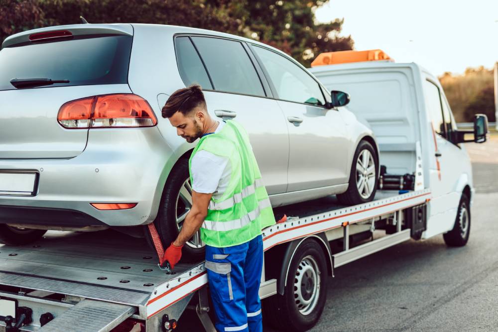 یدک‌کش حرفه‌ای همدان، ایمن و سریع