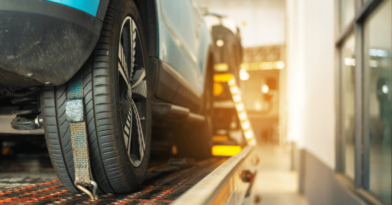 خدمات امداد خودرو برای خودروهای برقی و هیبریدی در همدان